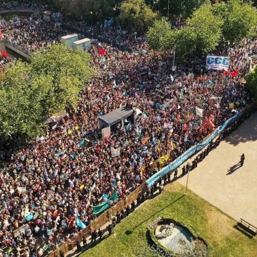 ¡La cordillera que linda está y si la tocan que quilombo se va’ armar!
